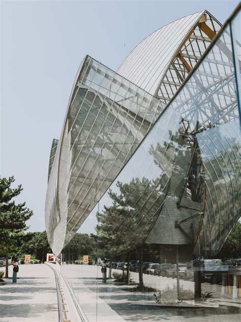 shuttle fondation louis vuitton|Louis Vuitton museum tickets.